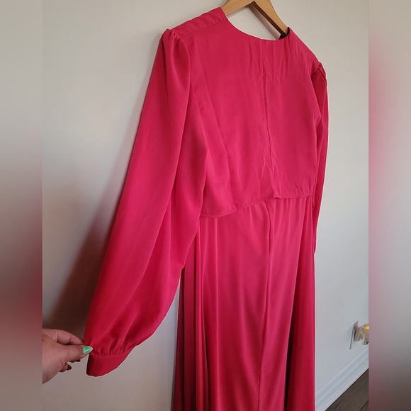 Plus Size Chiffon Gown - Hot Pink and White US 20 / EU 52 - Picture 17 of 17